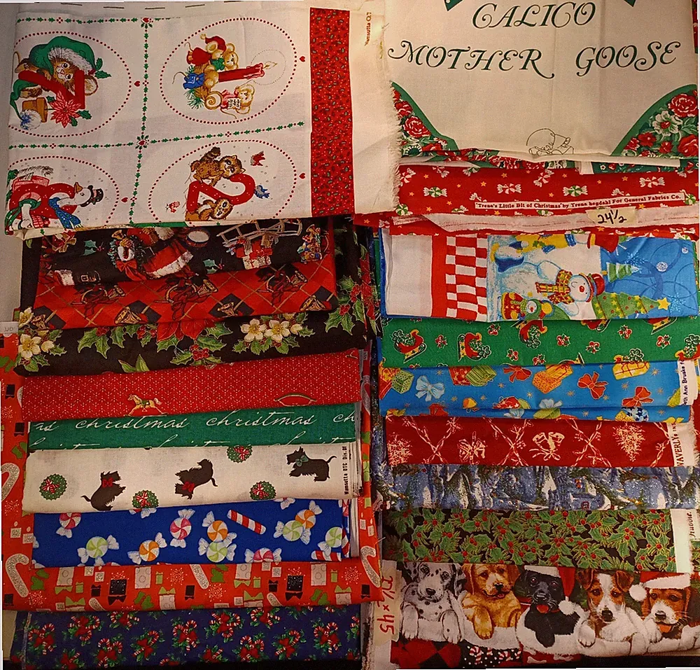 Christmas Prints 100% Cotton Quilting Fabric U-Pick (Great for tree Skirts)