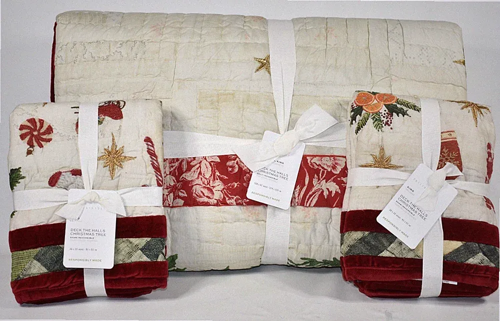 Pottery Barn Deck the Halls Christmas Tree King Cali King Quilt 2 King Shams NEW