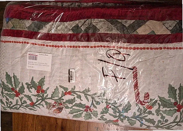 POTTERY BARN Deck the Halls Christmas Tree Reversible Quilt-Full/Queen-OPEN BOX